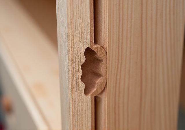 Custom cabinetry joint detail